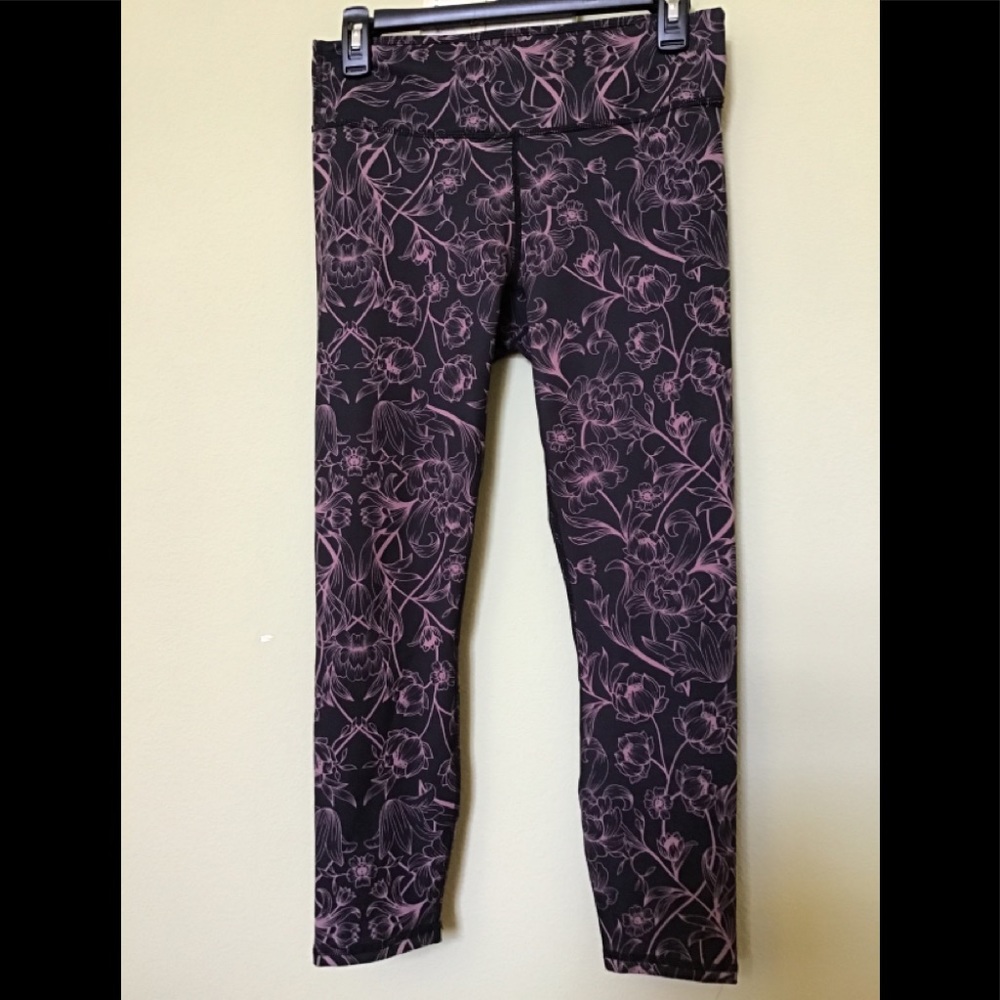 Fabletics Capri Leggings